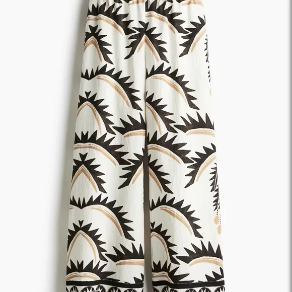 H&M Black and Cream Patterned Wide Leg Pants Bin F - Picture 4 of 7